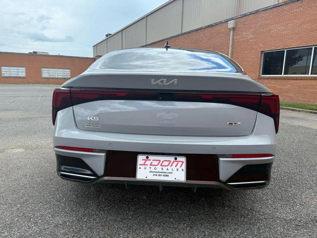 Photo of 2025 Wolf Gray Kia K5