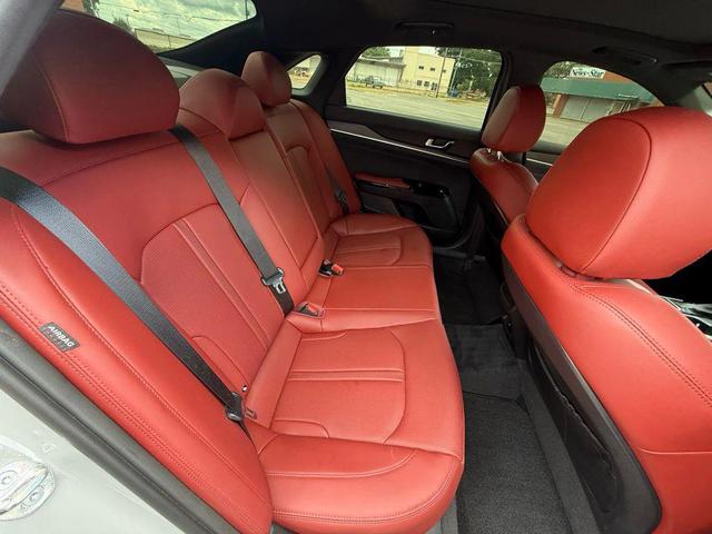 Photo of 2025 Wolf Gray Kia K5