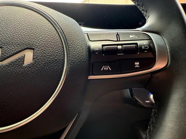 Photo of 2025 Wolf Gray Kia K5
