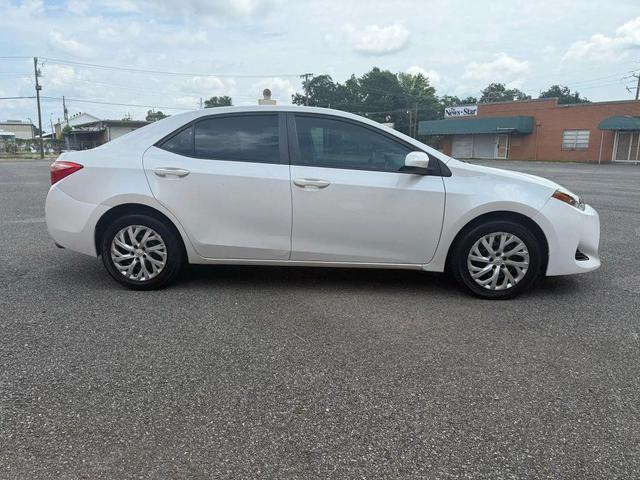 Photo of 2019 Blizzard Pearl Toyota Corolla