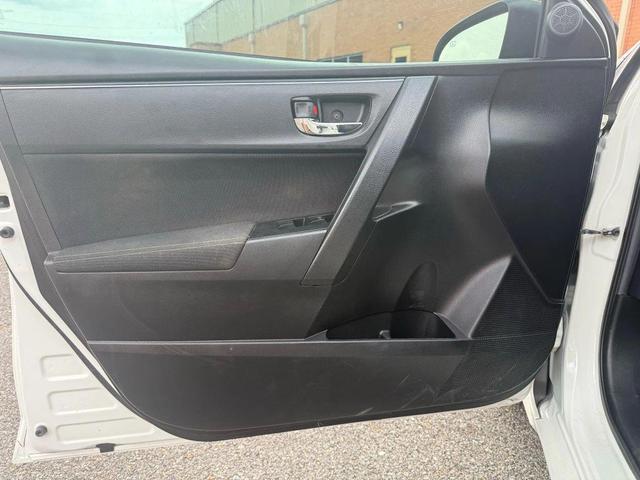 Photo of 2019 Blizzard Pearl Toyota Corolla