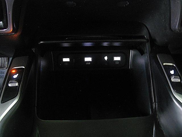 Photo of 2024 Gravity Blue Kia Sorento Hybrid