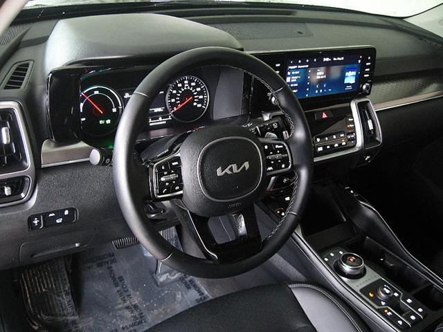 Photo of 2024 Gravity Blue Kia Sorento Hybrid
