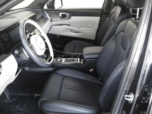 Photo of 2023 Platinum Graphite Kia Sorento Plug-In Hybrid