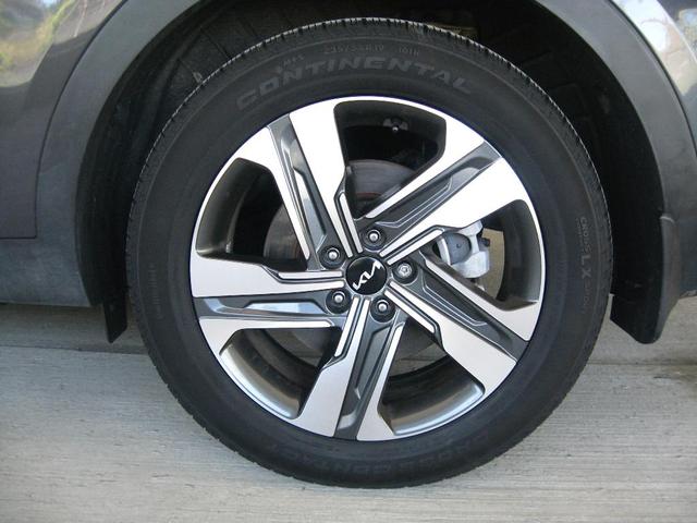 Photo of 2023 Platinum Graphite Kia Sorento Plug-In Hybrid