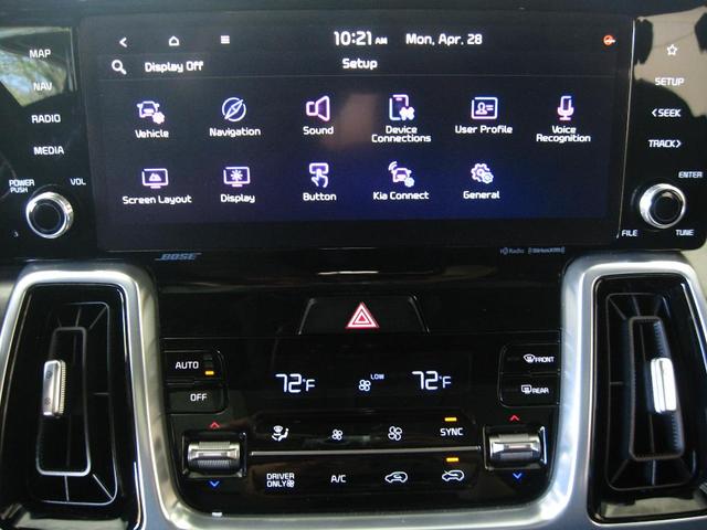 Photo of 2023 Platinum Graphite Kia Sorento Plug-In Hybrid