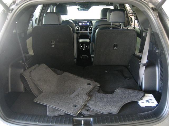 Photo of 2023 Platinum Graphite Kia Sorento Plug-In Hybrid