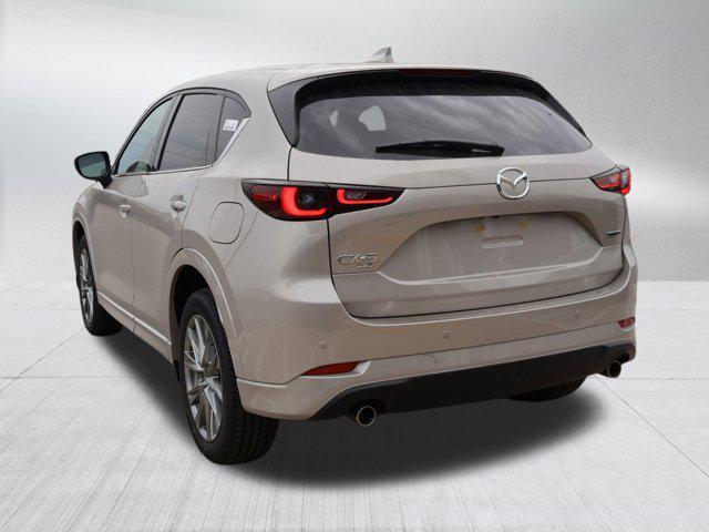 Photo of 2025 Platinum Quartz Metallic Mazda CX-5