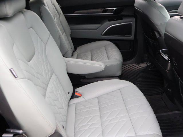 Photo of 2023 Jungle Green Kia Telluride
