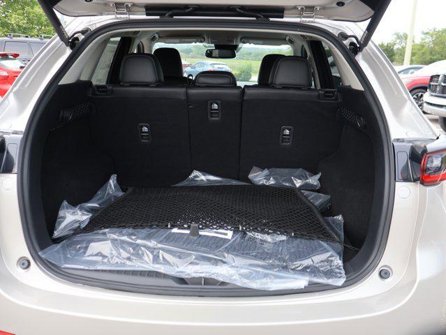 Photo of 2025 Platinum Quartz Metallic Mazda CX-5