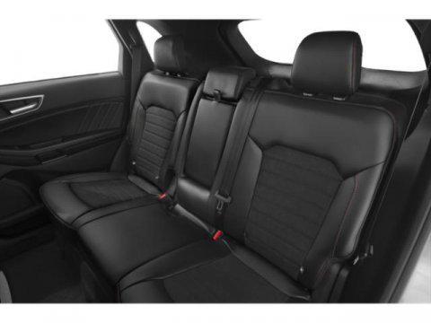 Photo of 2024 Star White Metallic Tri-Coat Ford Edge