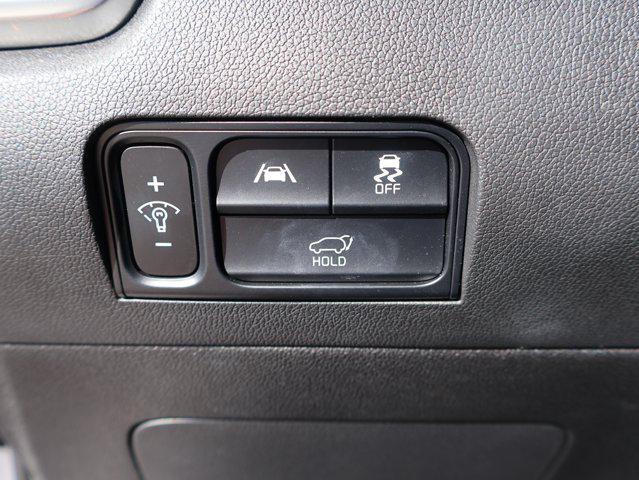 Photo of 2021 Glacial White Pearl Kia Sorento
