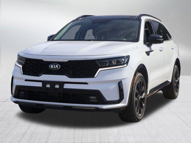 Photo of 2021 Glacial White Pearl Kia Sorento