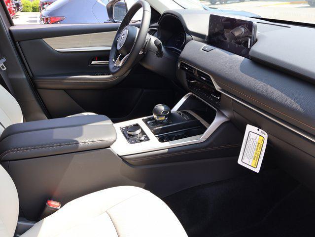 Photo of 2025 Rhodium White Premium Mazda CX-90