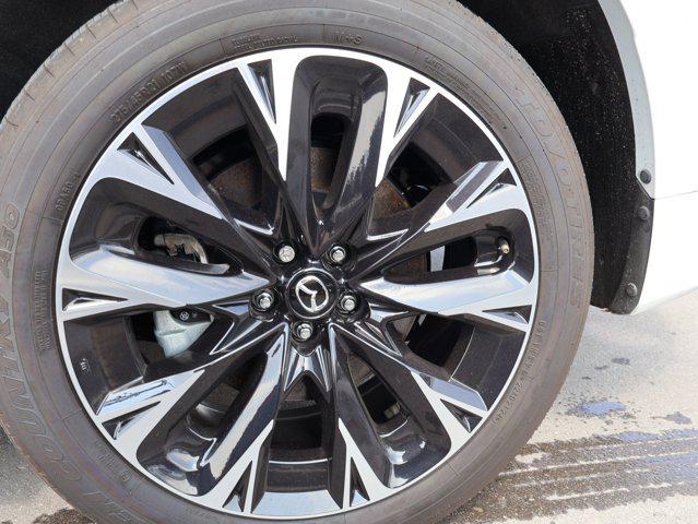 Photo of 2024 Rhodium White Premium Mazda CX-90
