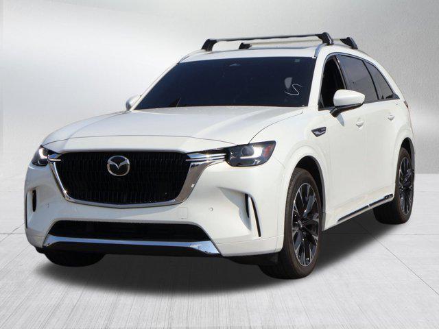 Photo of 2024 Rhodium White Premium Mazda CX-90