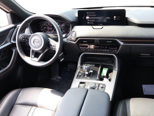Photo of 2024 Rhodium White Premium Mazda CX-90