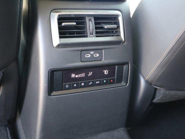 Photo of 2024 Rhodium White Premium Mazda CX-90
