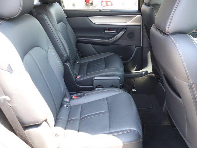 Photo of 2024 Rhodium White Premium Mazda CX-90