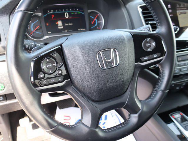 Photo of 2019 White Diamond Pearl Honda Pilot
