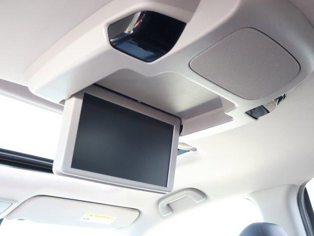Photo of 2019 White Diamond Pearl Honda Pilot