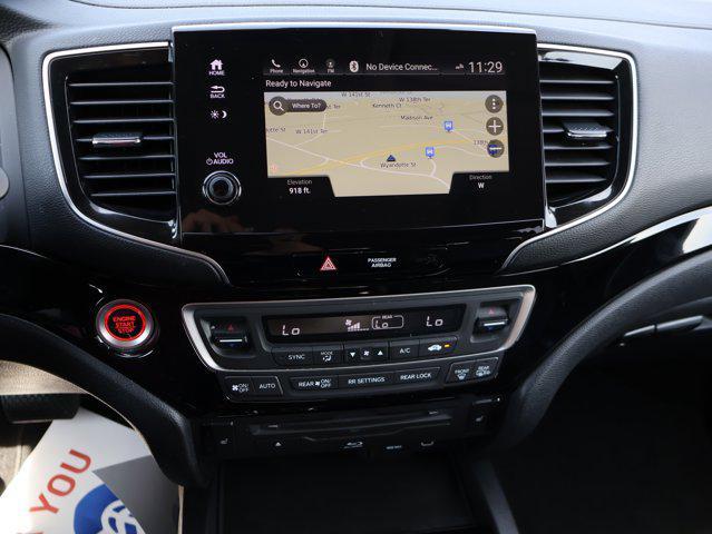 Photo of 2019 White Diamond Pearl Honda Pilot