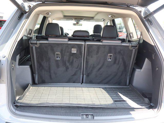 Photo of 2024 Pure Gray Volkswagen Atlas