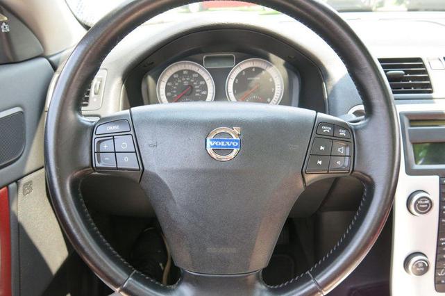 Photo of 2011 Flamenco Red Metallic Volvo C70