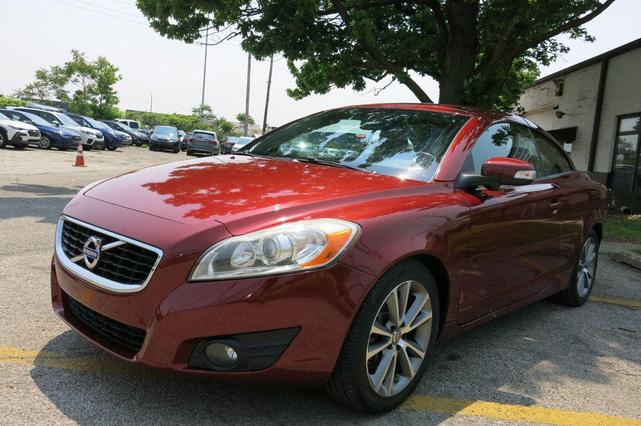 Photo of 2011 Flamenco Red Metallic Volvo C70