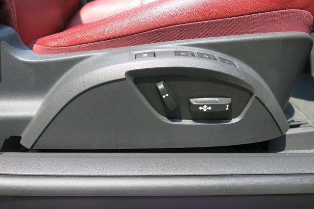 Photo of 2011 Flamenco Red Metallic Volvo C70