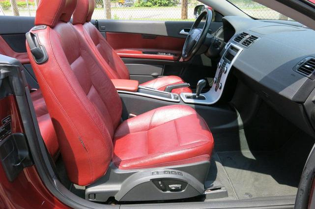 Photo of 2011 Flamenco Red Metallic Volvo C70