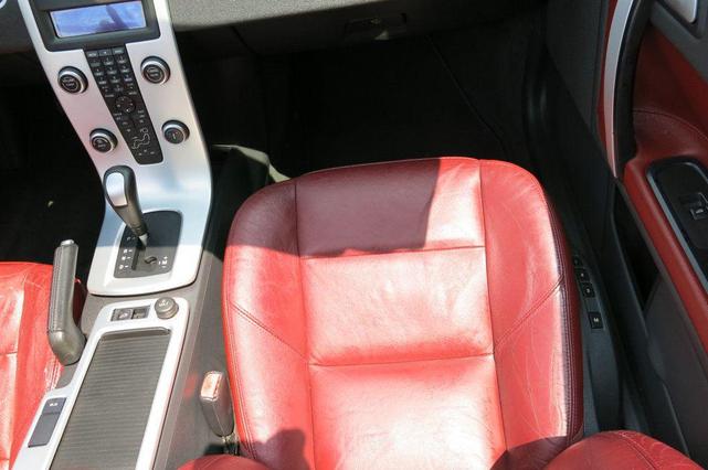 Photo of 2011 Flamenco Red Metallic Volvo C70