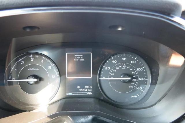 Photo of 2022 Crystal White Pearl Subaru Impreza