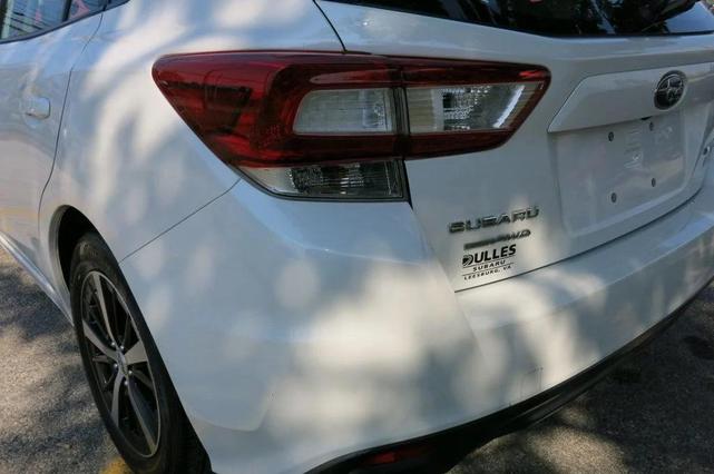 Photo of 2022 Crystal White Pearl Subaru Impreza