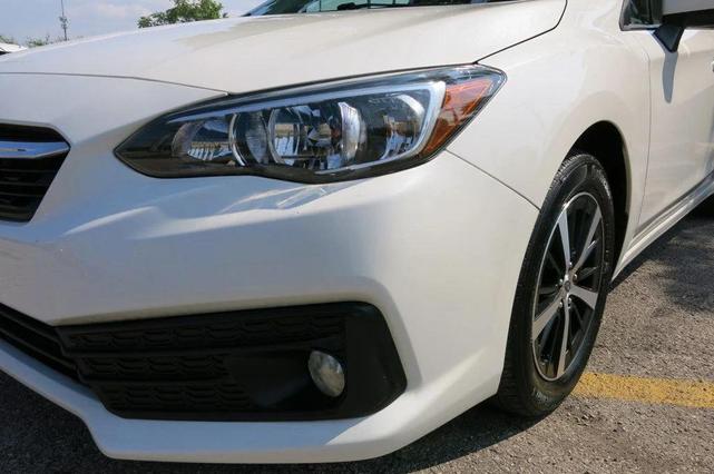 Photo of 2022 Crystal White Pearl Subaru Impreza