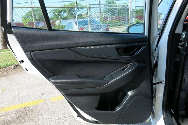 Photo of 2022 Crystal White Pearl Subaru Impreza