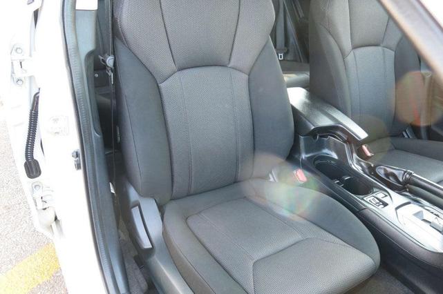 Photo of 2022 Crystal White Pearl Subaru Impreza