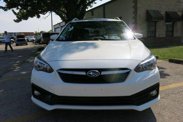 Photo of 2022 Crystal White Pearl Subaru Impreza