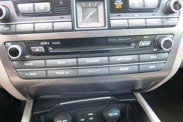 Photo of 2017 Casablanca White Genesis G80