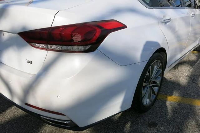 Photo of 2017 Casablanca White Genesis G80