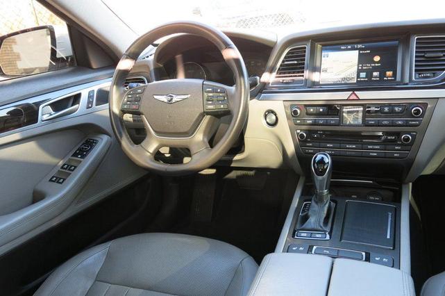 Photo of 2017 Casablanca White Genesis G80