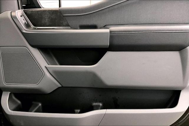 Photo of 2023 Agate Black Metallic Ford F-150 Lightning