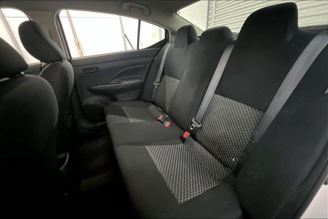 Photo of 2023 Cloud White Nissan Versa