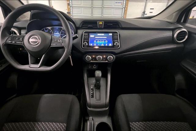 Photo of 2023 Cloud White Nissan Versa