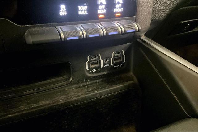 Photo of 2020 Granite Crystal Clearcoat Metallic RAM 1500