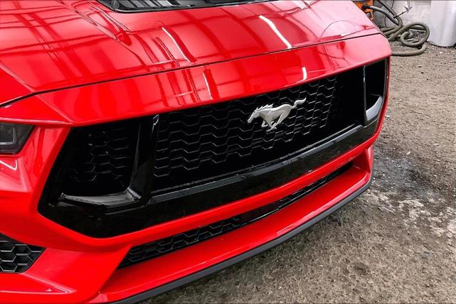 Photo of 2025 Race Red Ford Mustang