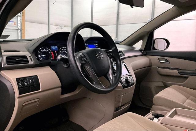 Photo of 2014 Dark Cherry Pearl Honda Odyssey