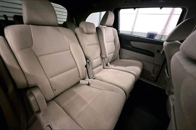 Photo of 2014 Dark Cherry Pearl Honda Odyssey