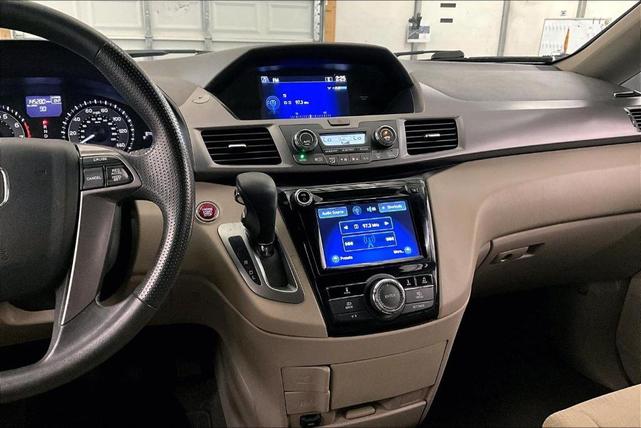Photo of 2014 Dark Cherry Pearl Honda Odyssey