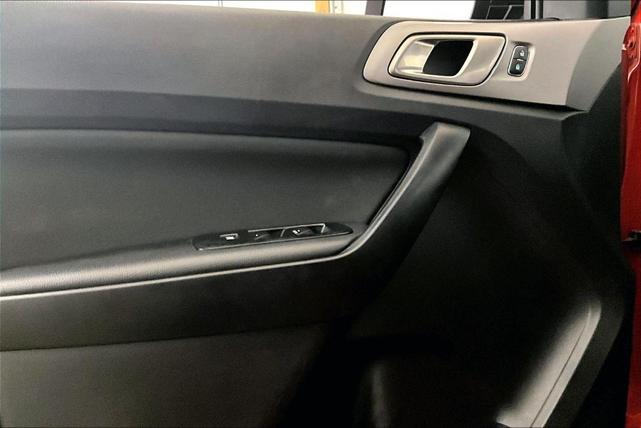 Photo of 2019 Hot Pepper Red Metallic Tinted Clearcoat Ford Ranger